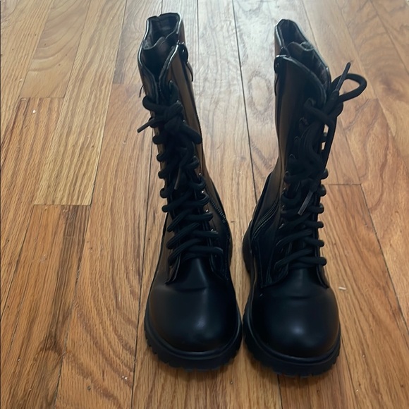 Black Lace-Up girls Boots toddler size 10 - Picture 1 of 4